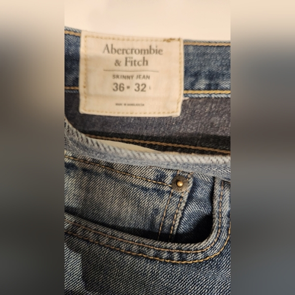 Abercrombie and Fitch jeans - Picture 2 of 4